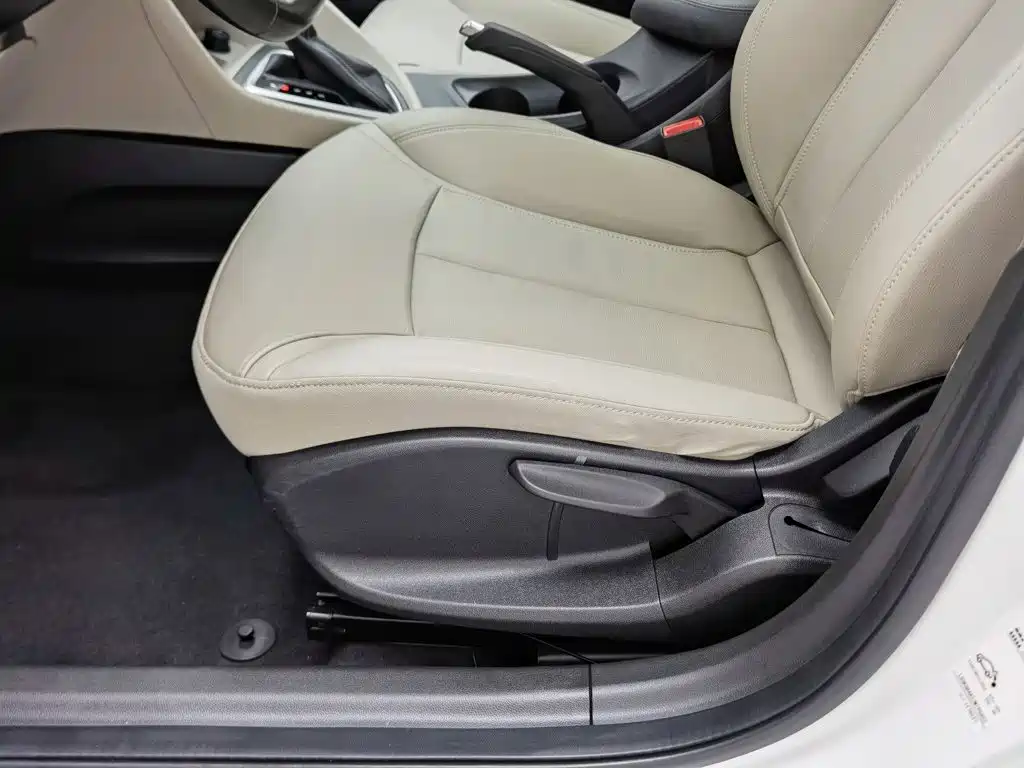 Фото 20 - Buick Excelle GT