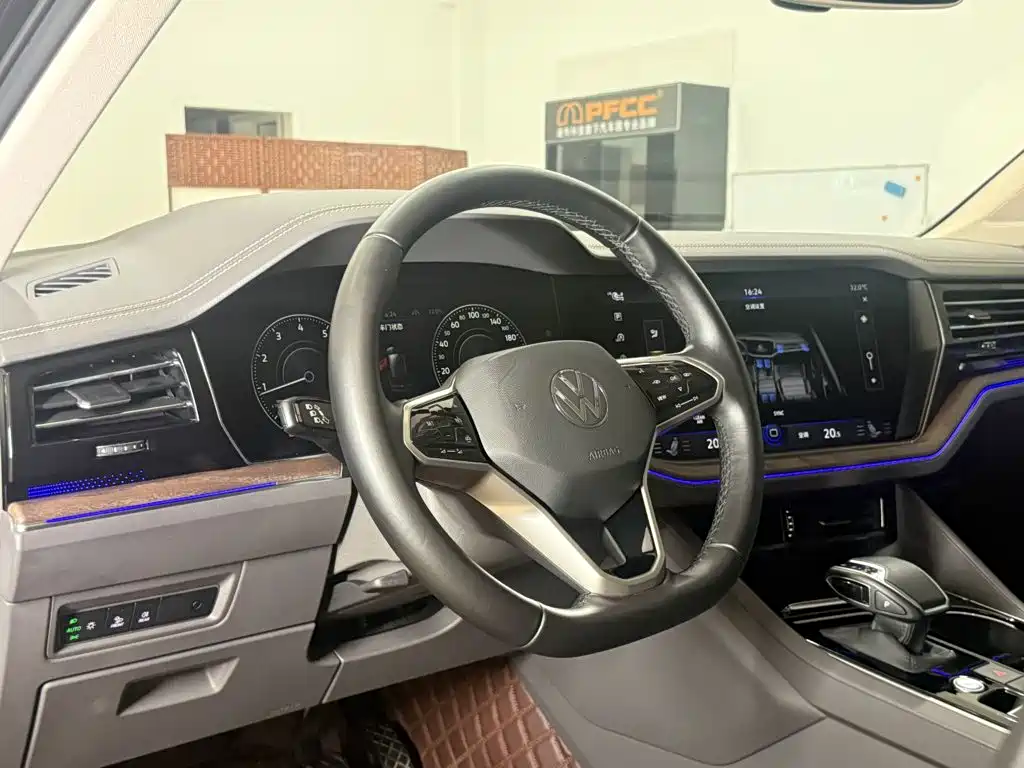 Volkswagen Touareg 2022 2022 2.0TSI Rui Shang Edition