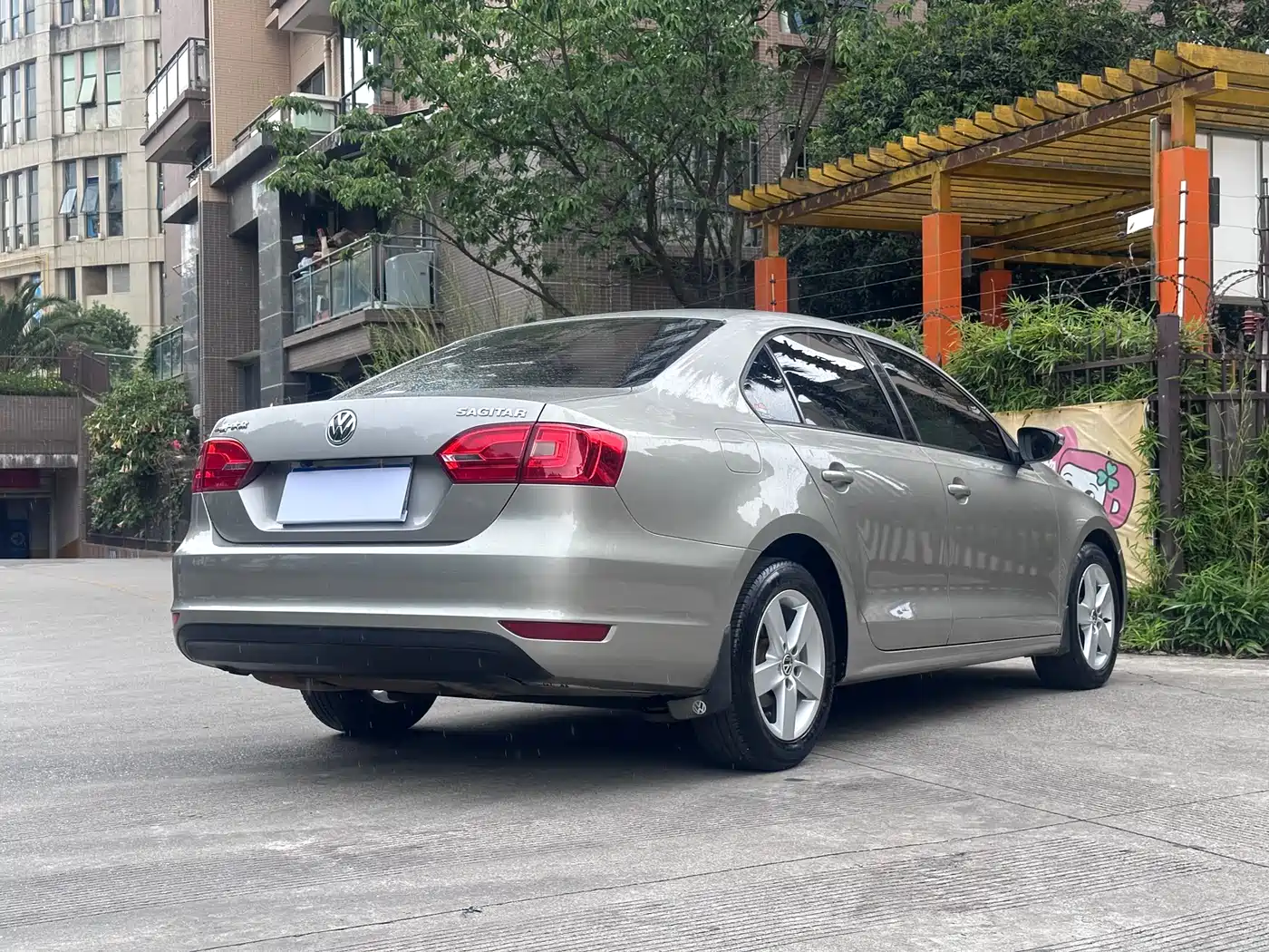 Volkswagen Sagitar 2012 Model 1.6L Automatic Fashion фото 11