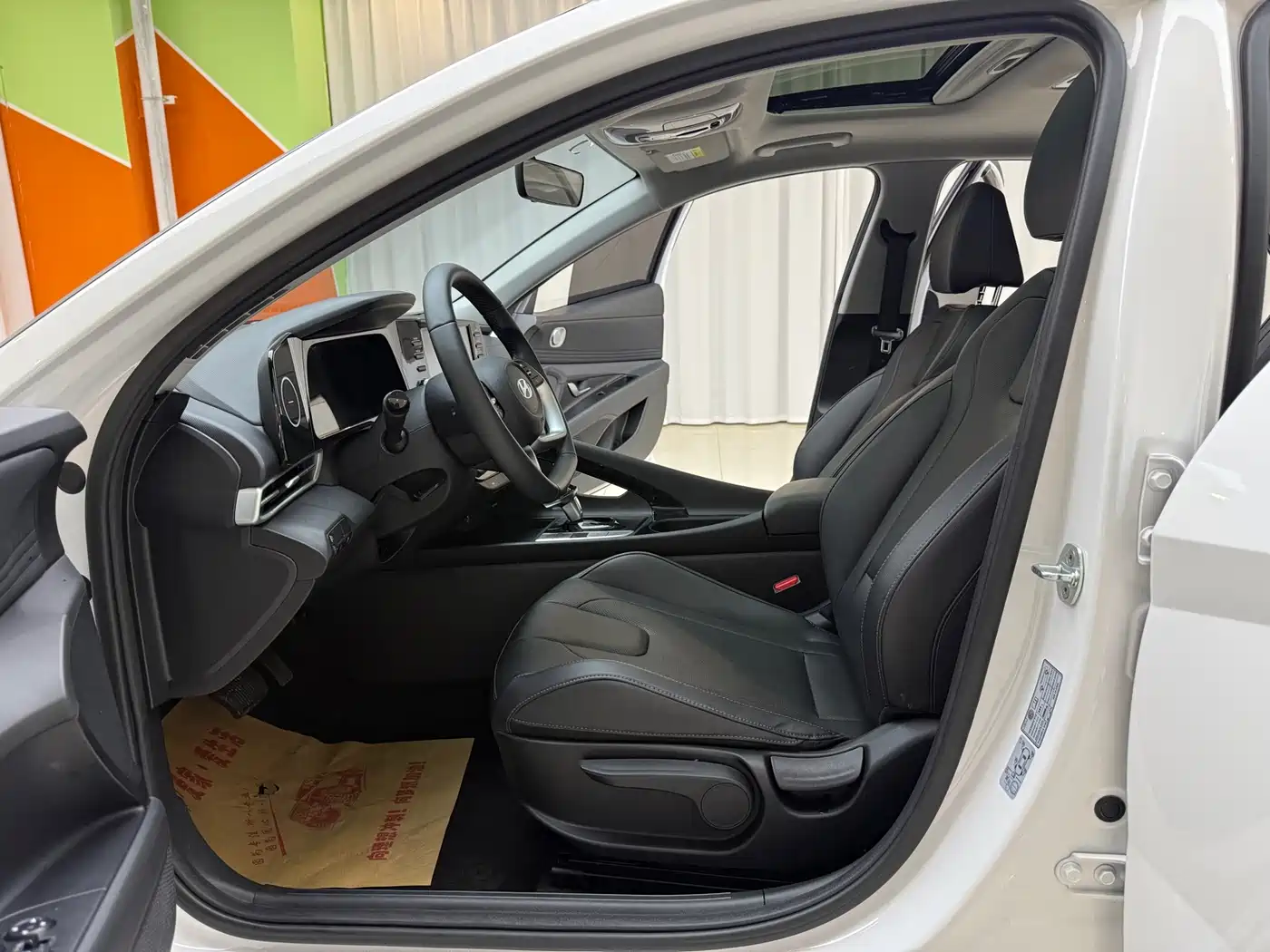 Hyundai Elantra 2023 1.5L CVT GLX Elite Edition фото 7