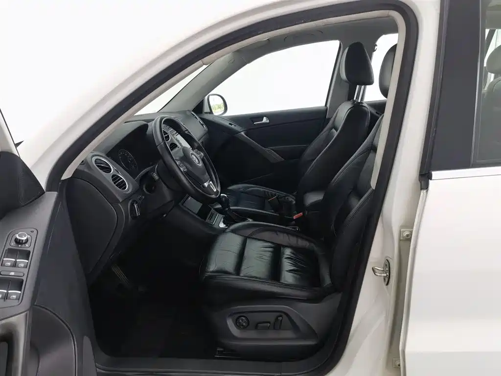 Volkswagen Tiguan 2012 1.8TSI Automatic 4WD Elite Edition фото 10
