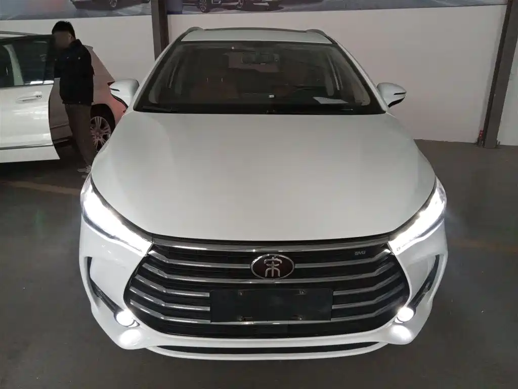 BYD Song MAX 2019 1.5T Auto Smart Connected Sunroof 6-seater China V фото 3