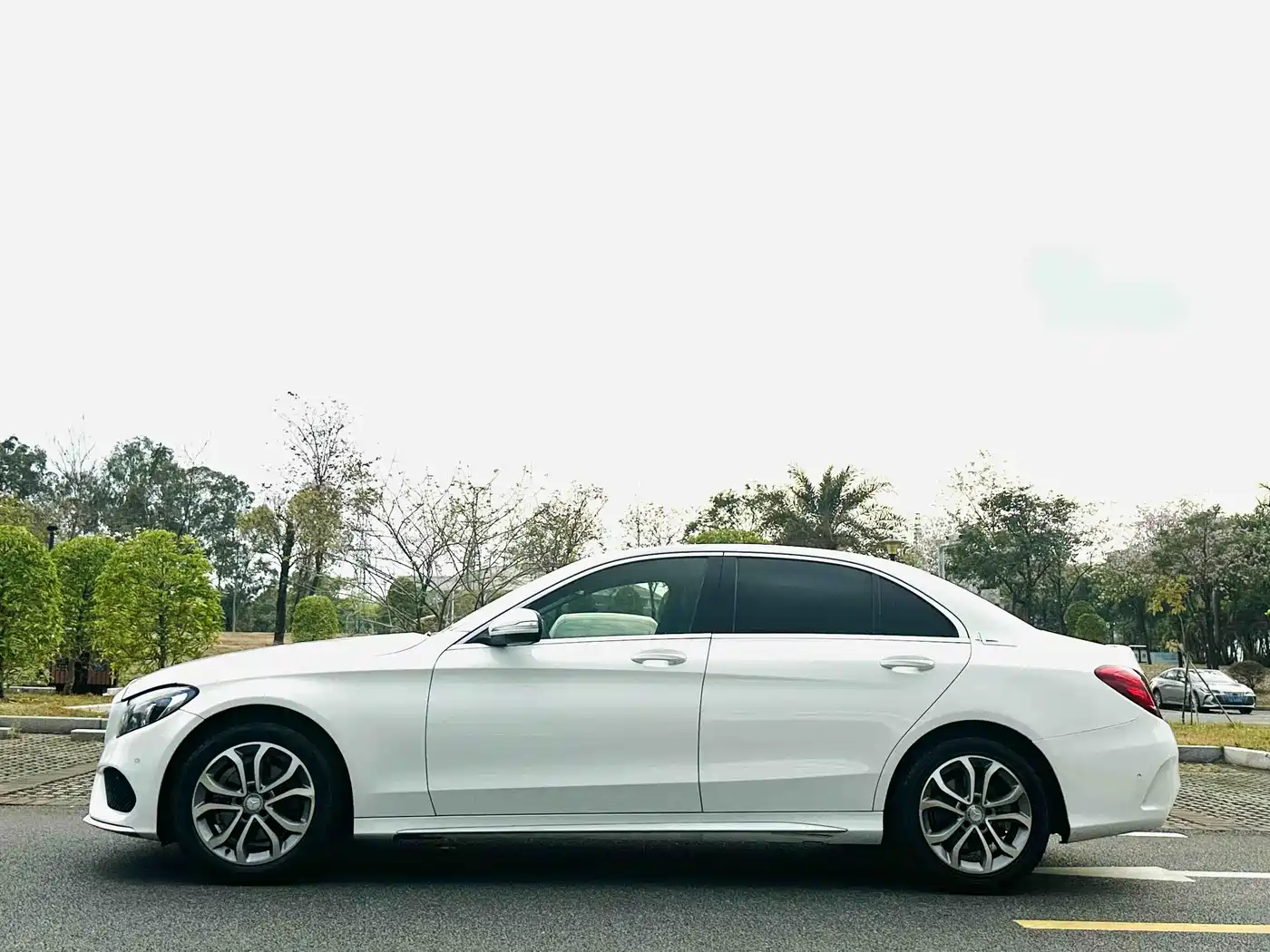 Mercedes-Benz C-Class 2015 Facelift C 180 L Sport фото 8