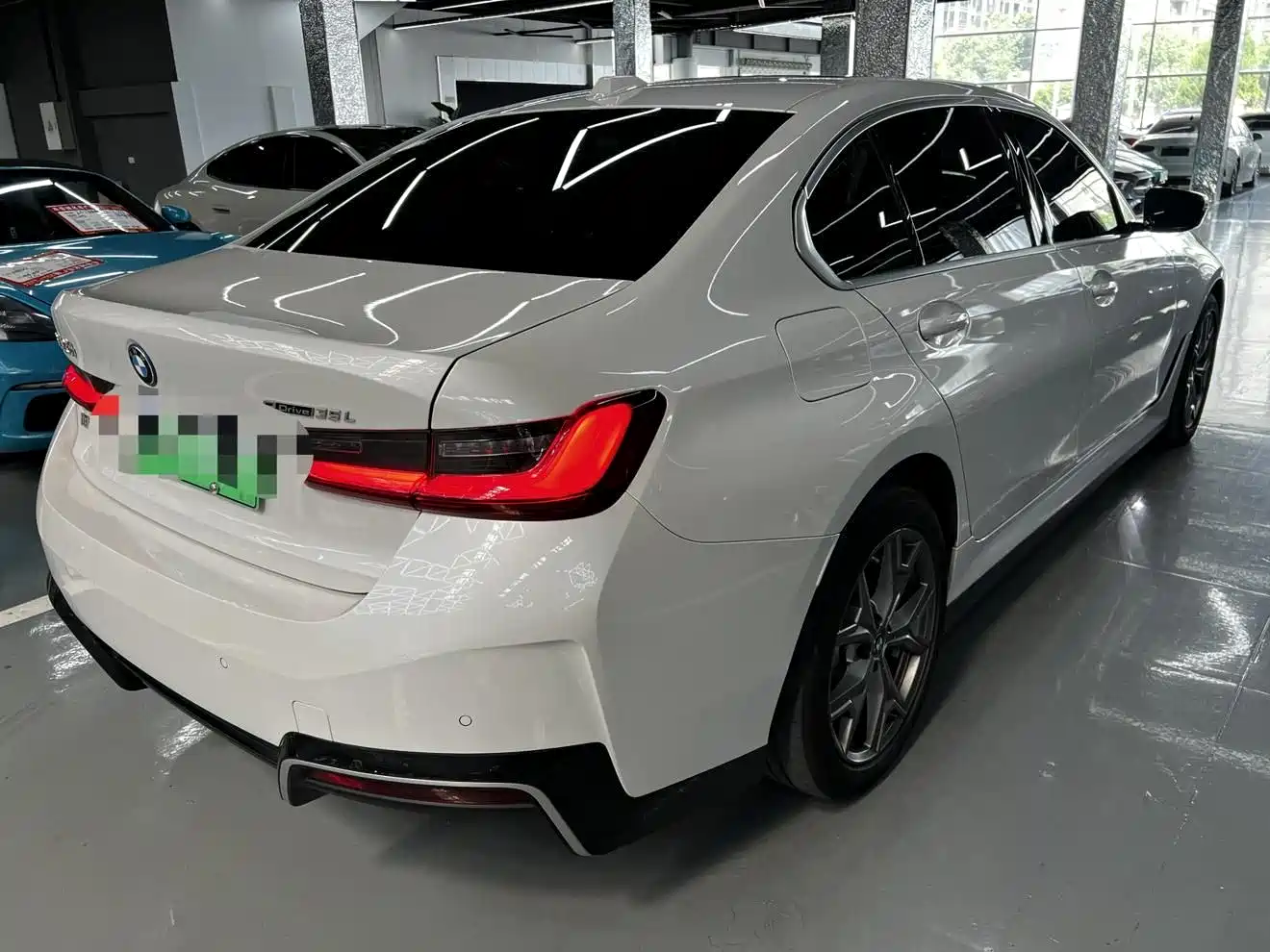 BMW i3 2022 eDrive 35 L фото 15