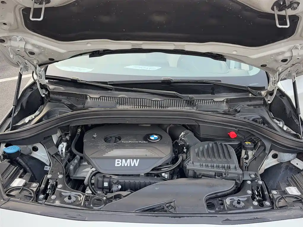 BMW 2 Series Touring 2016 218i Fashion Model фото 10