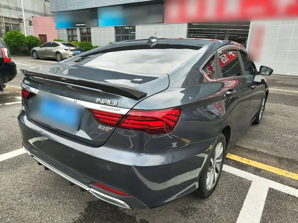 Фото 7 - Geely Binrui