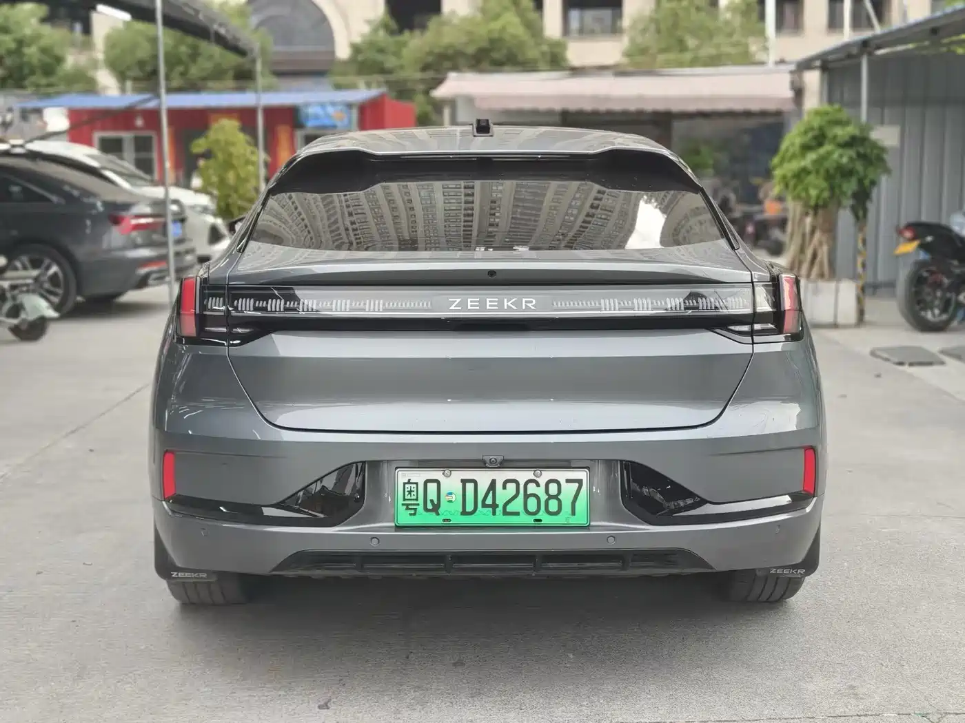 ZEEKR EXTREME KRYPTON 001