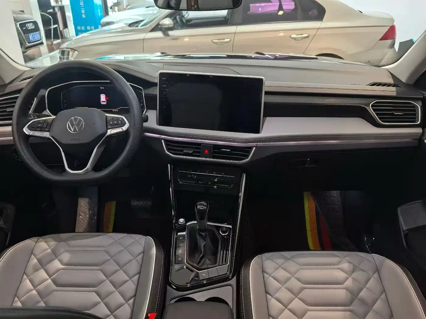 Volkswagen Tayron 2024 330TSI 2WD Luxury Plus Advanced фото 8