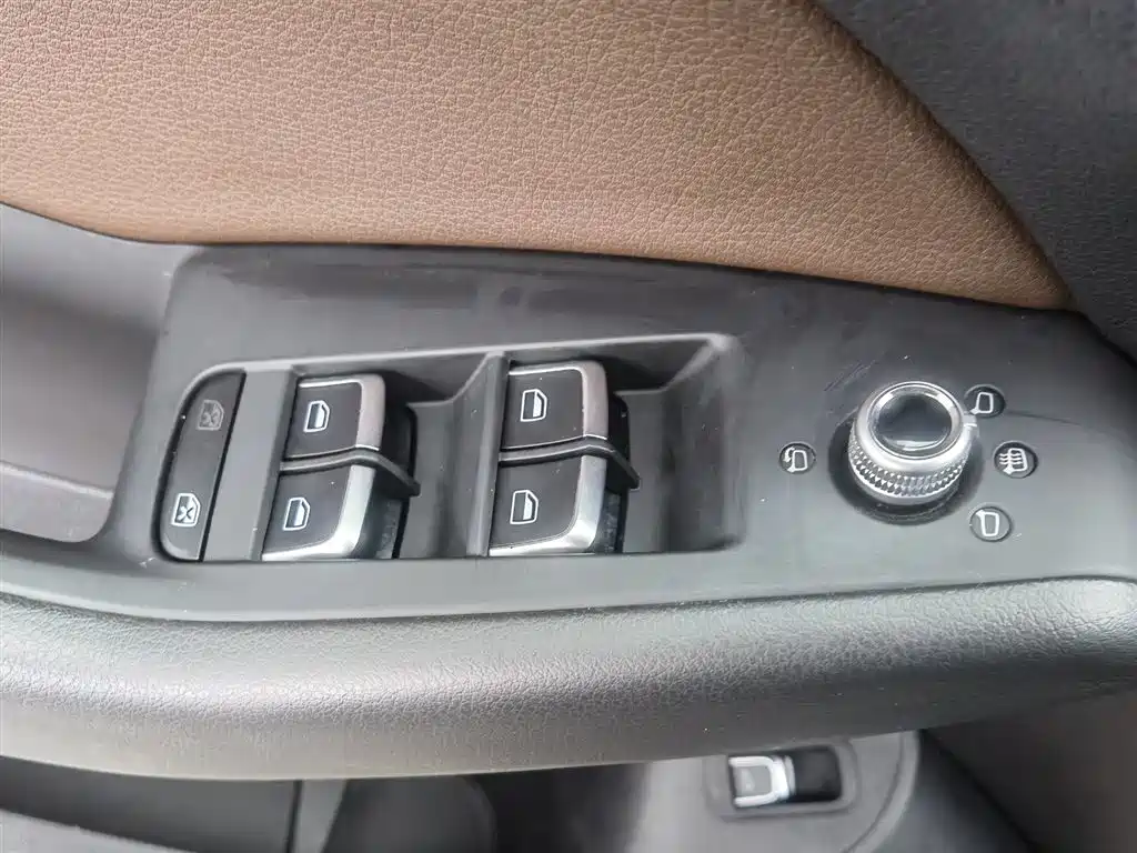 Audi Q5 2016 40 TFSI Technology Model фото 9