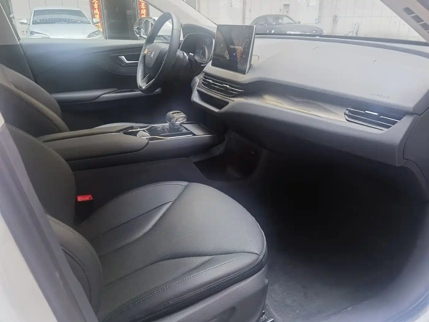 Hongqi E-QM5 2021 Ride-hailing Charging Basic Edition 4-seater фото 14