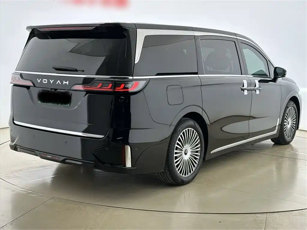 Voyah Auto Voyah Dreamer 2025 PHEV AWD Excellent Kunpeng Edition фото 12