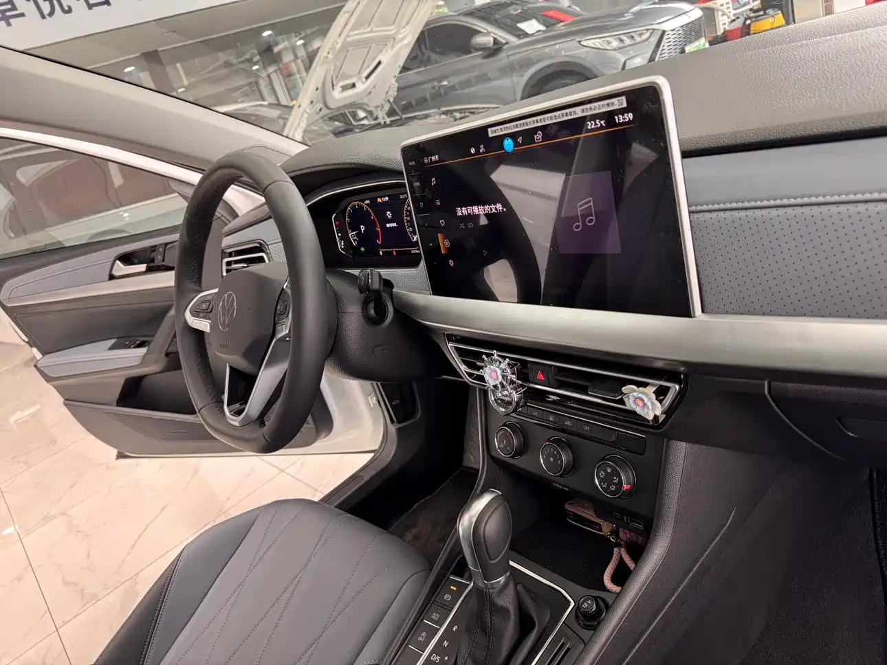 Volkswagen Lavida 2024 Model 1.5L Automatic Starlight 5 Million Edition фото 18