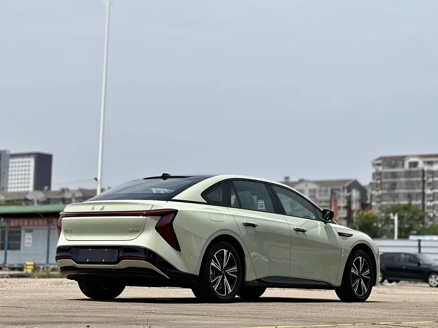 Hongqi EH7 2026 2025 600 Smart Selection Edition