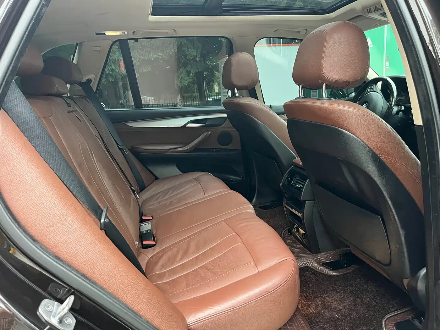 BMW X5 (Import) 2017 xDrive35i Leading Edition фото 12