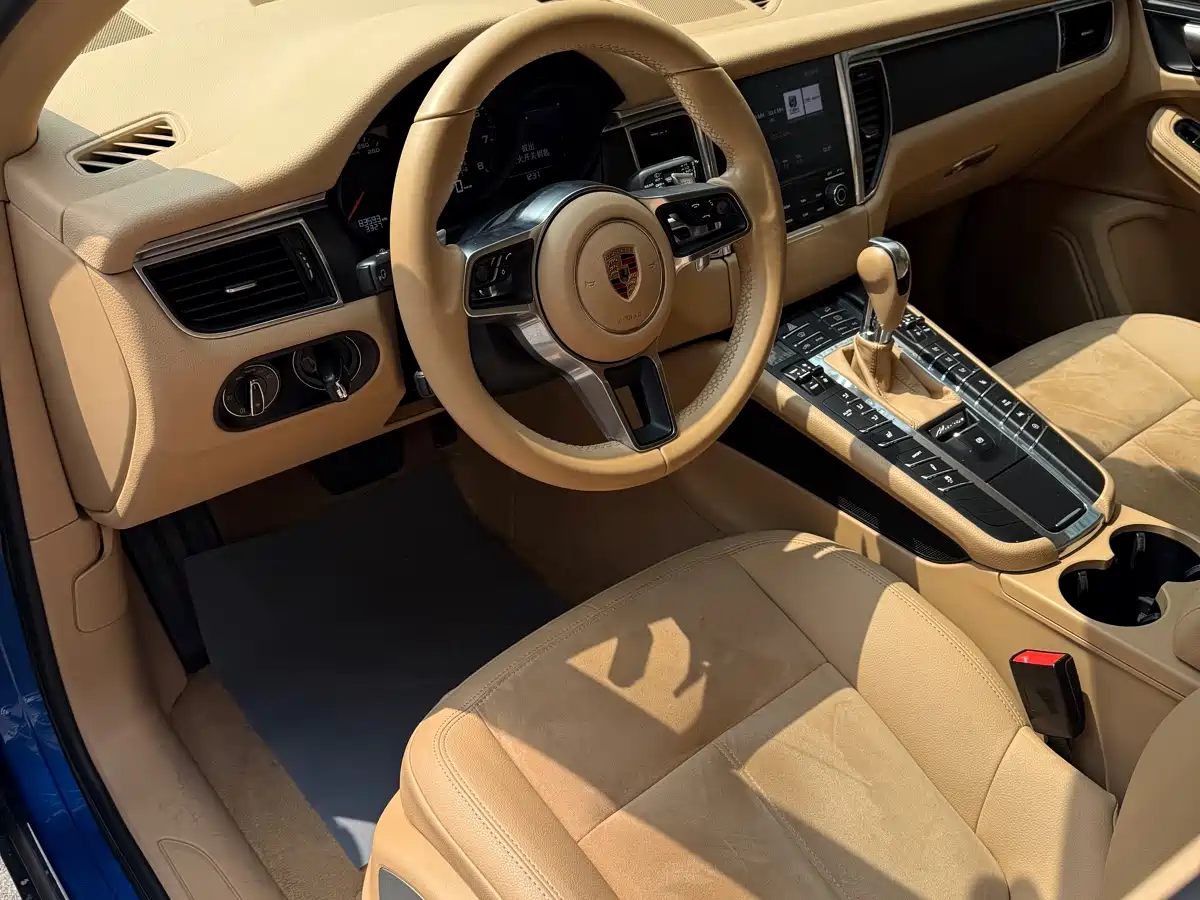 Porsche Macan 2017 Macan 2.0T фото 14