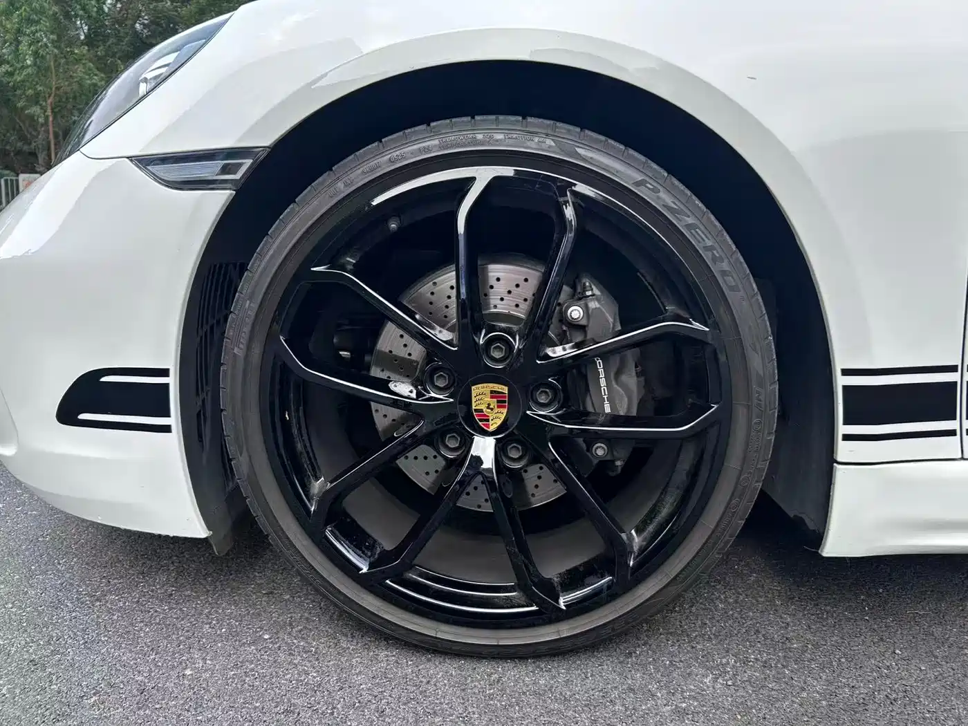 PORSCHE 718