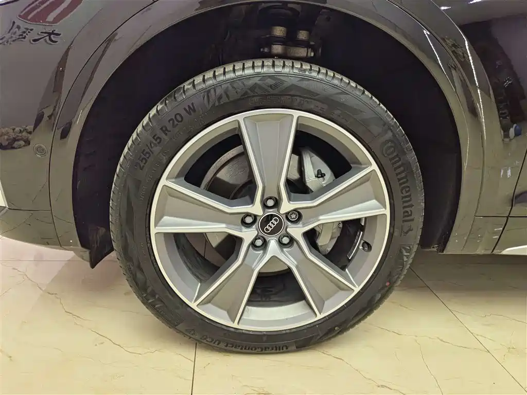 Audi Q5L 2022 Facelift 45T Luxury Dynamic фото 8