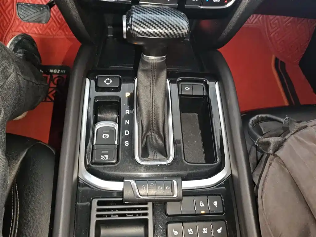 GAC Trumpchi Trumpchi GS8 2017 320T 2WD Luxury Smart Connect (7-seater) фото 14