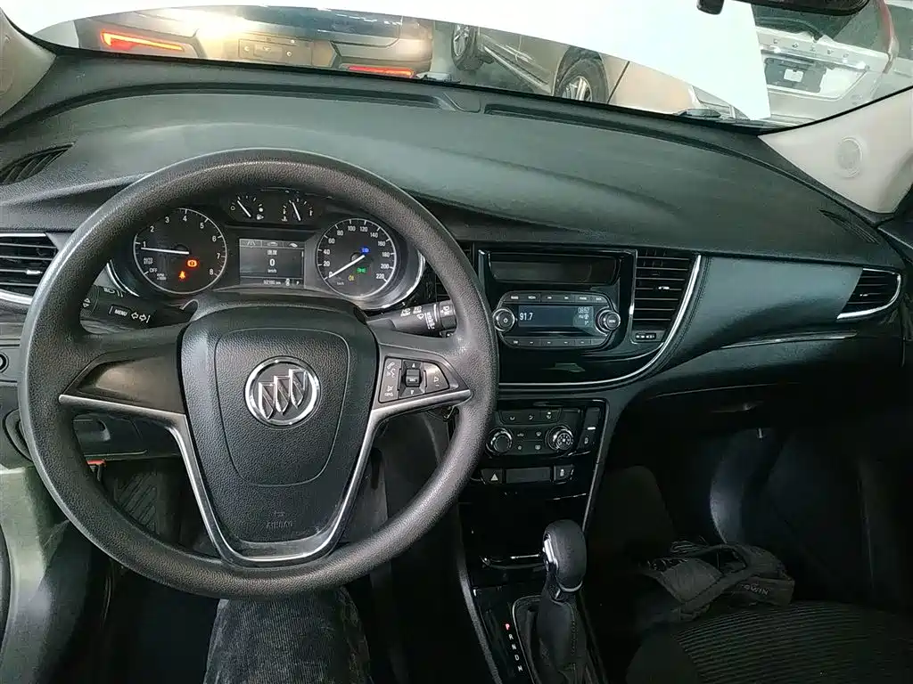 Buick Encore 2016 18T Automatic 2WD Urban Leading фото 6