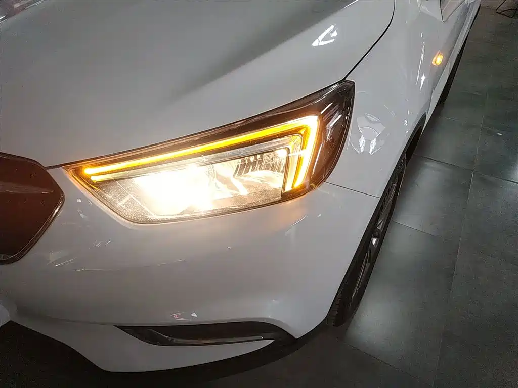 Buick Encore 2016 18T Automatic 2WD Urban Leading фото 18