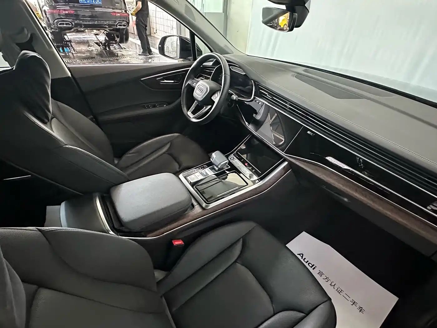 Audi Q7 2023 55 TFSI quattro S line Sport фото 6