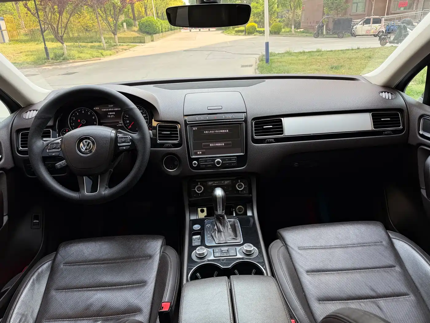 Volkswagen Touareg 2017 3.0TSI Explorer Edition фото 6