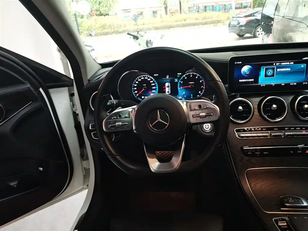 Mercedes-Benz C-Class 2020 Facelift C 200 L Fashion Sport Version фото 7