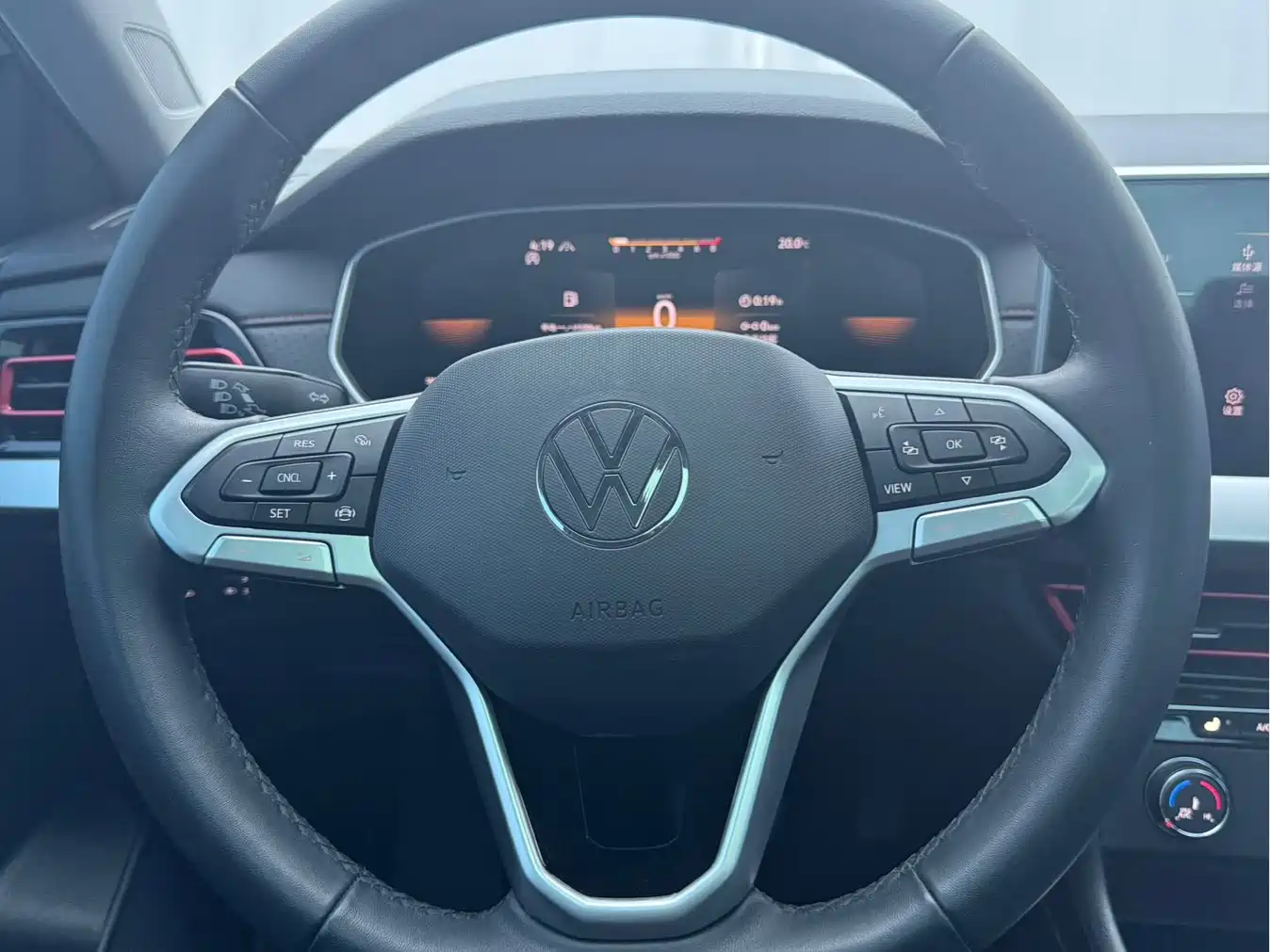 Volkswagen Lavida 2023 280TSI DSG Starlight Comfort Edition фото 13