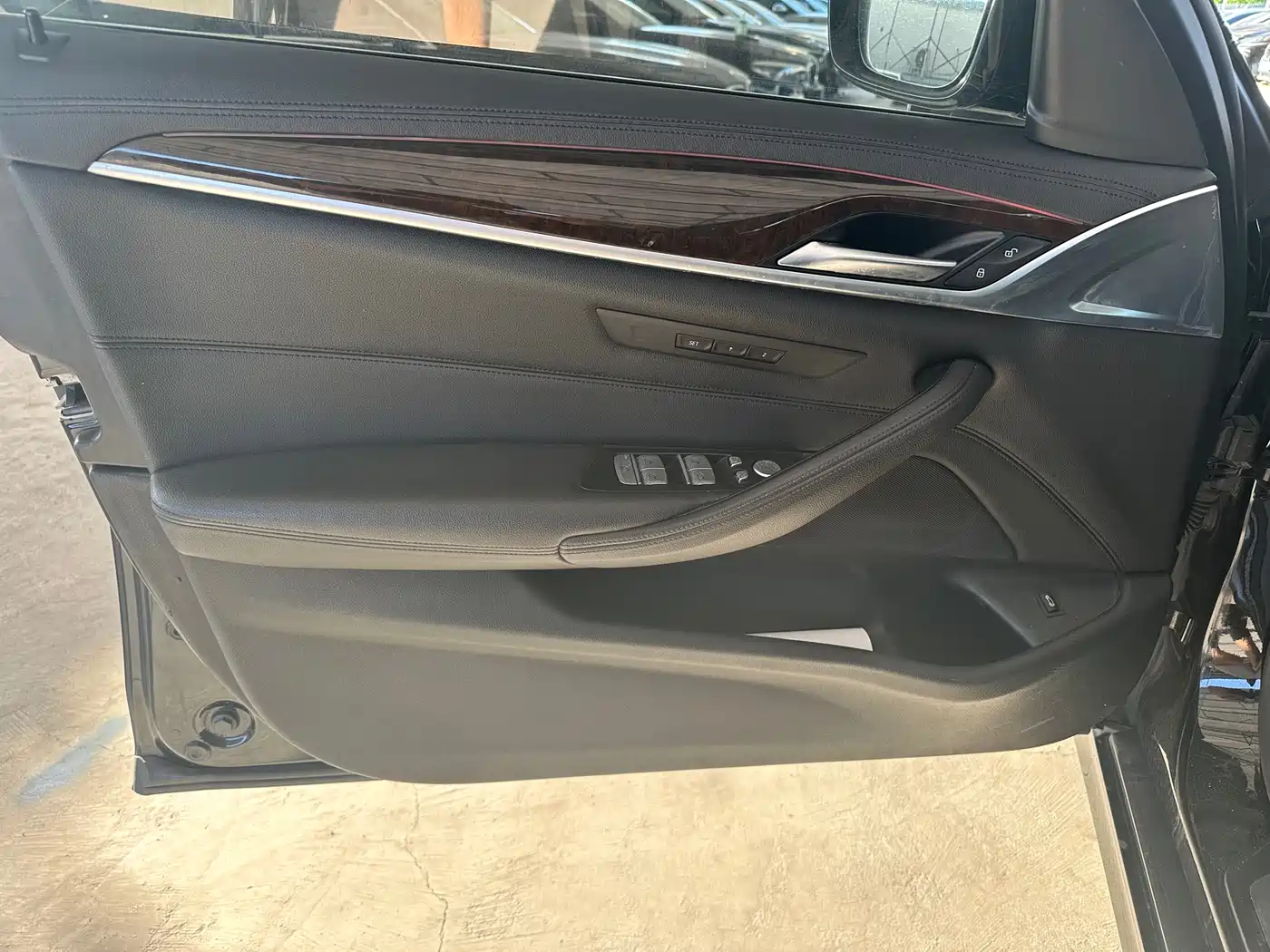 BMW 5 Series 2018 525Li Luxury Package фото 32