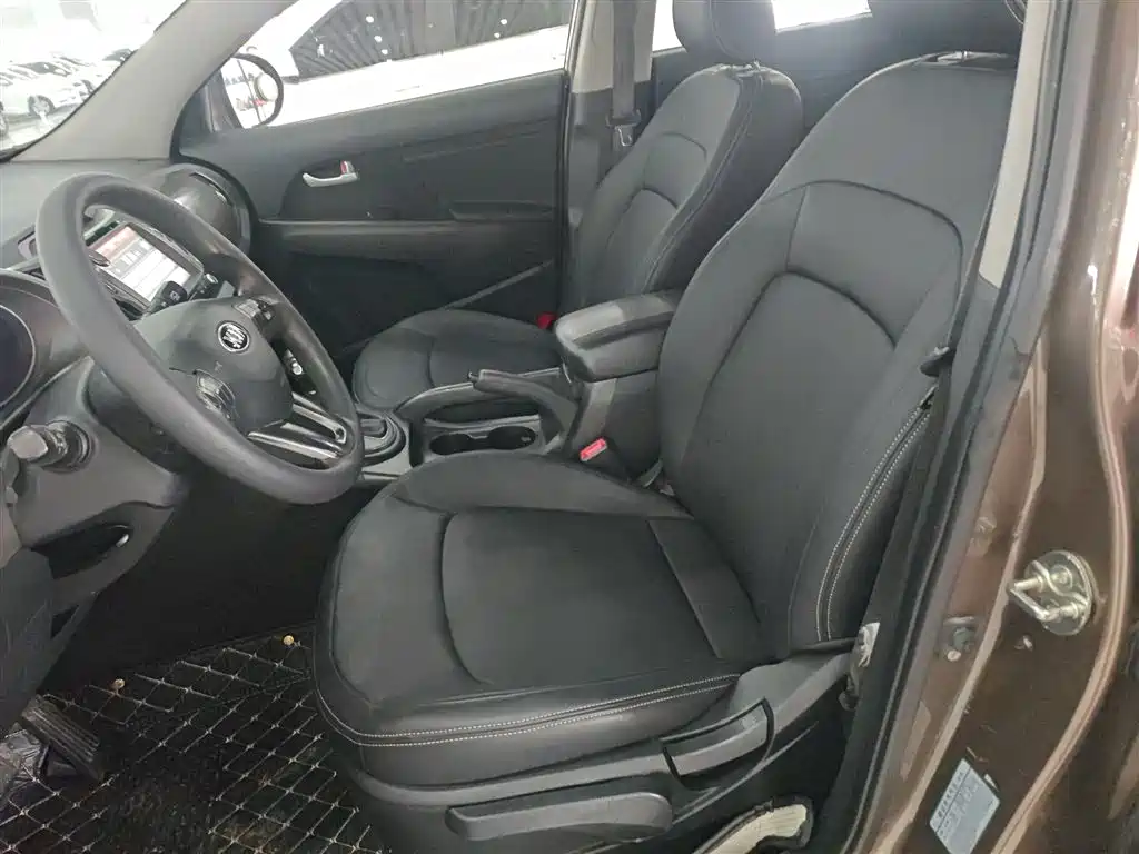 Kia Sportage 2015 2.0L Automatic 2WD GL фото 15
