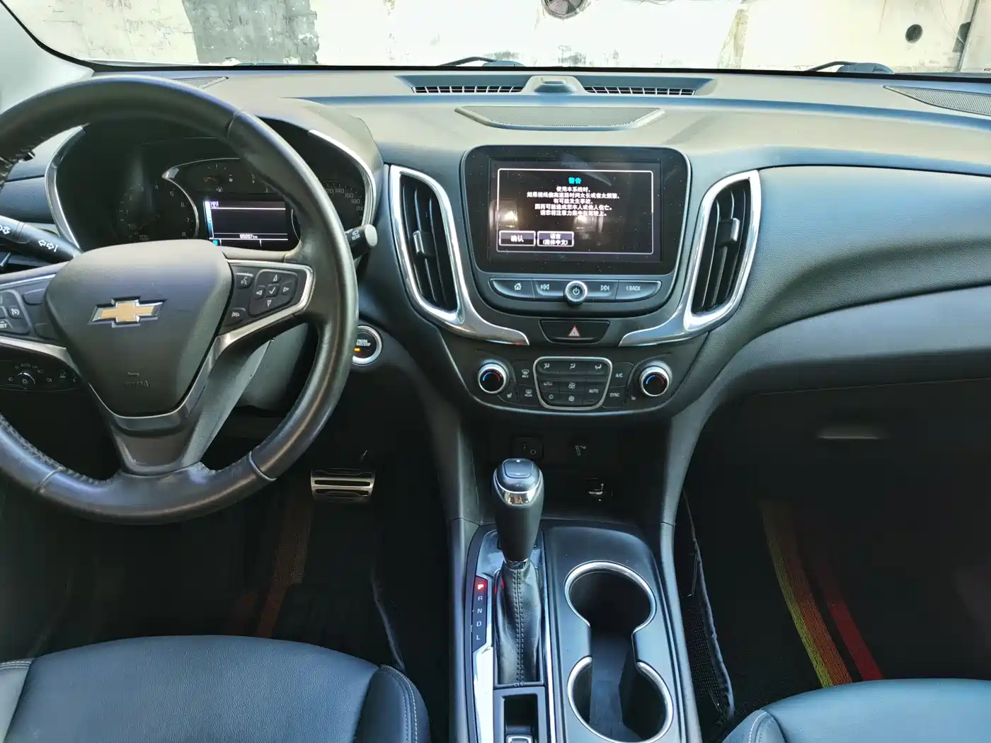 Chevrolet Equinox 2018 550T Automatic 4WD Pioneer Edition фото 9
