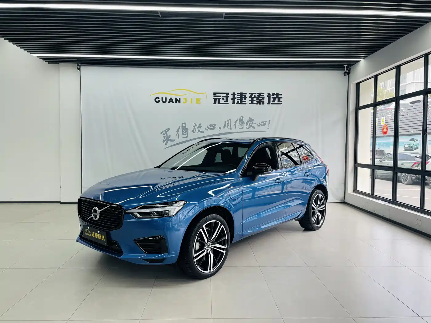 VOLVO XC60 PLUG IN HYBRID