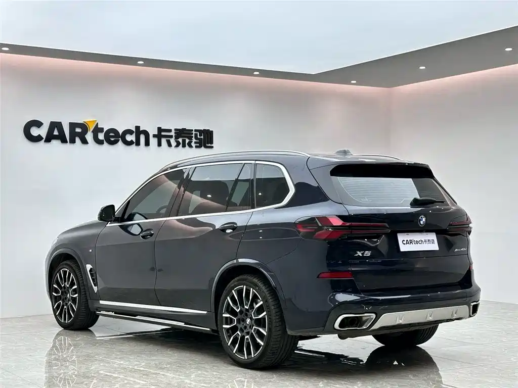 BMW X5 2023 xDrive 40Li M Sport Package фото 3