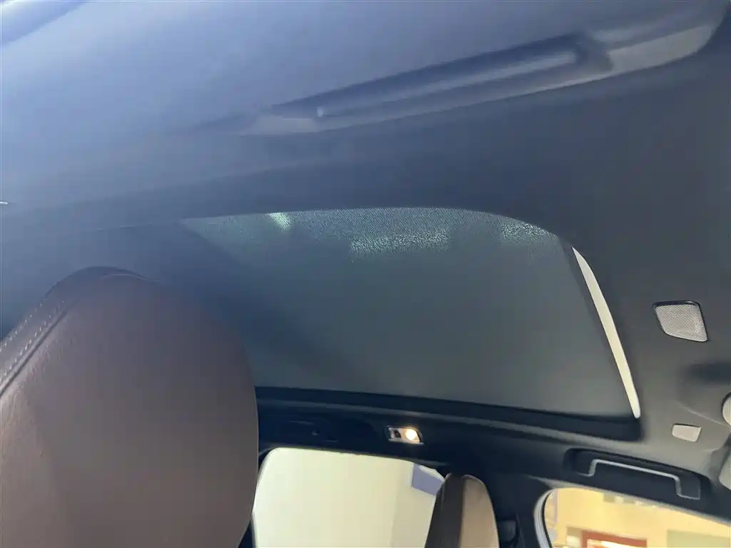 Фото 44 - Volvo V90