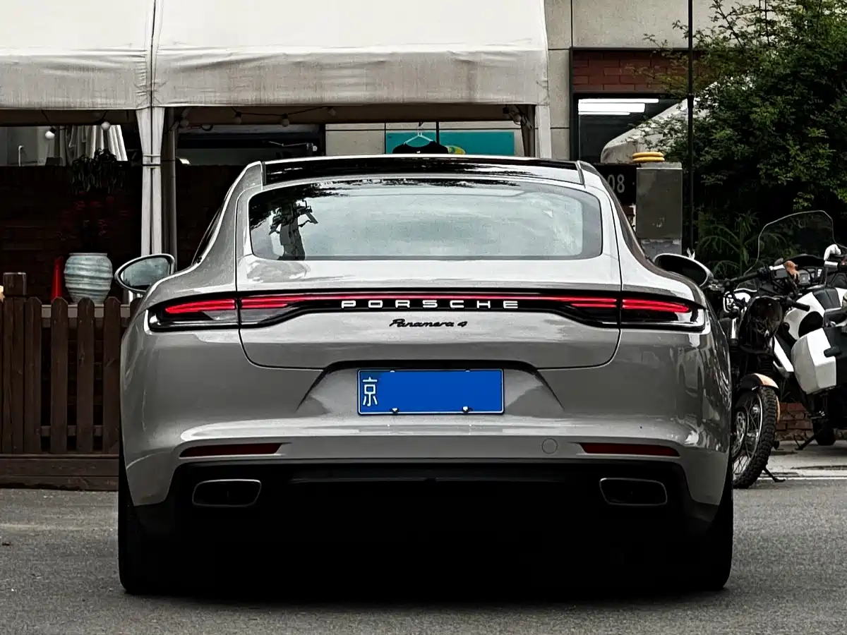 Porsche Panamera 2022 Panamera 4 Executive Long Wheelbase 2.9T фото 14