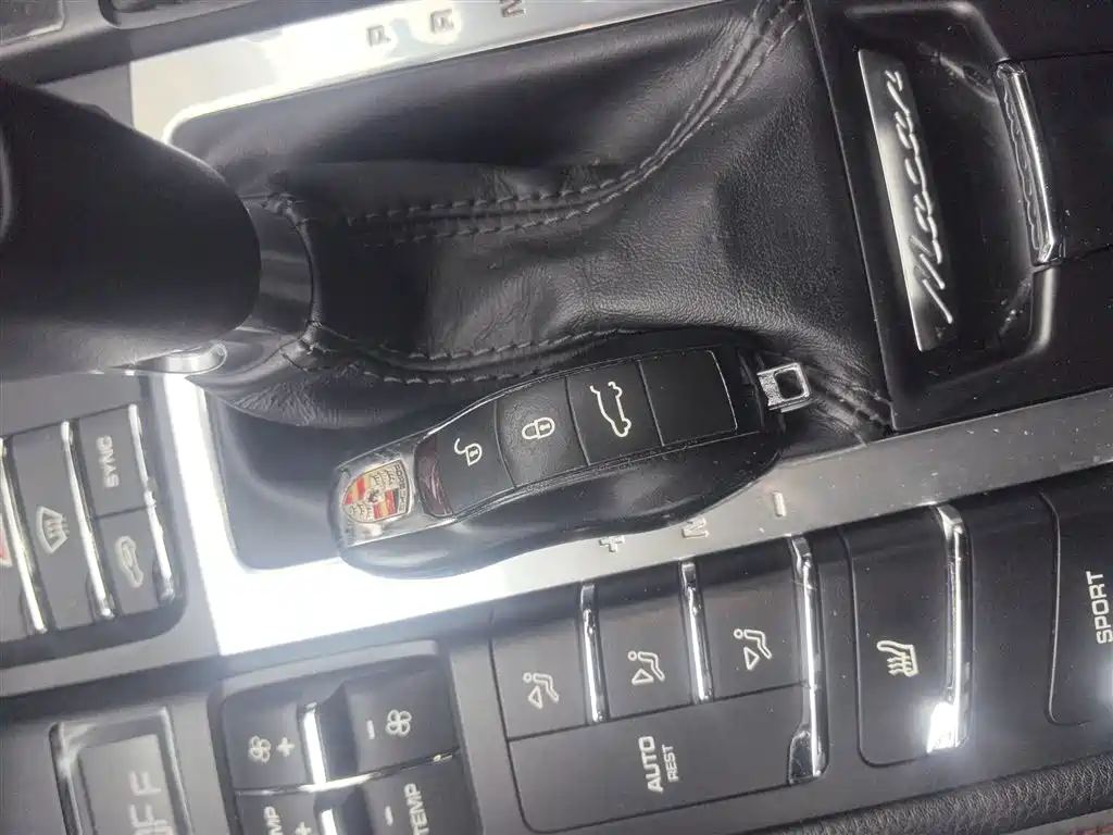 Porsche Macan 2017 Macan 2.0T фото 17