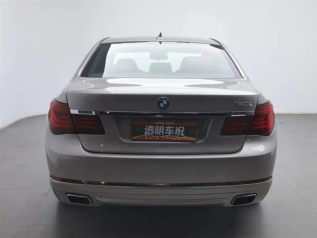BMW 7 Series 2013 Model 740Li Leading фото 4