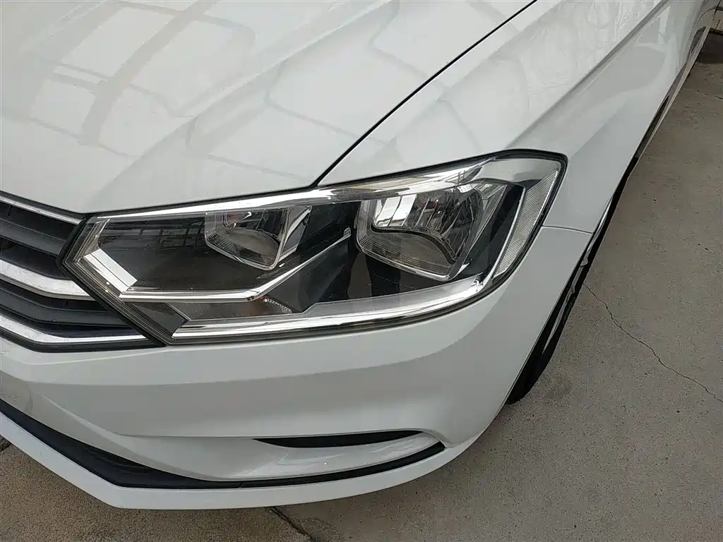 Volkswagen Bora 2017 1.6L Automatic Fashion Edition фото 24