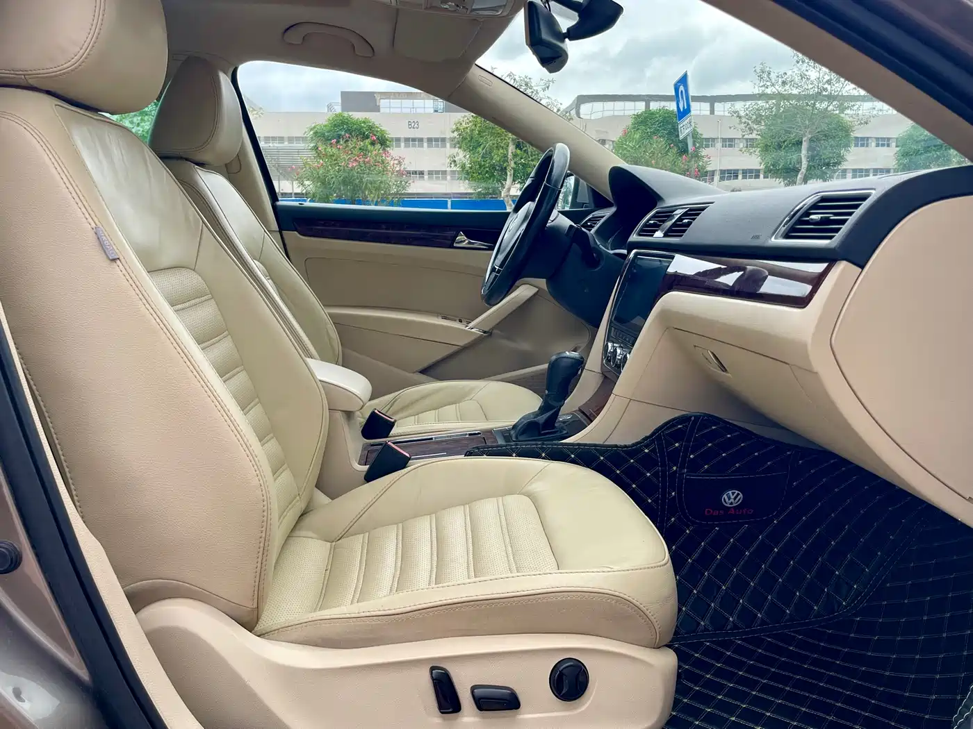 Volkswagen Passat 2013 2.0TSI DSG Yuzun фото 8