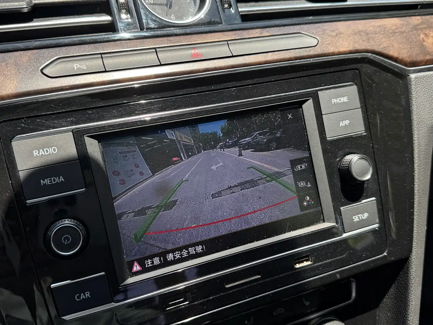 Volkswagen Magotan 2018 330TSI DSG Luxury фото 11