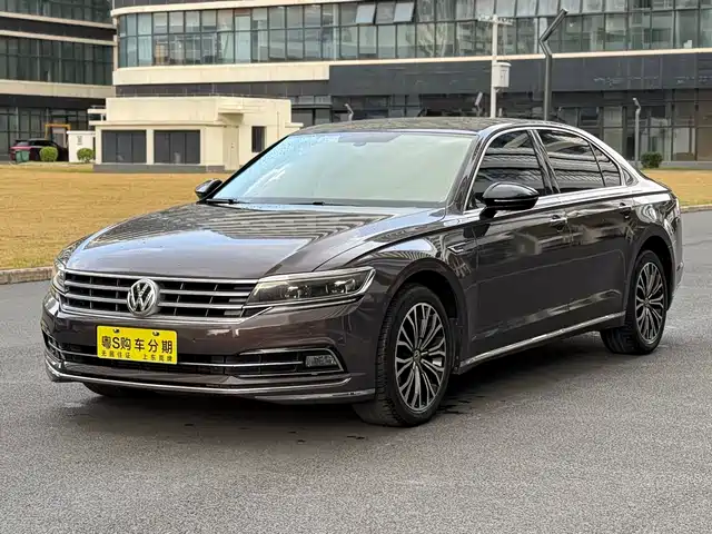 VOLKSWAGEN HUIANG