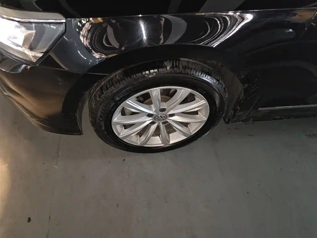 Volkswagen Passat 2017 330TSI DSG Prestige фото 23
