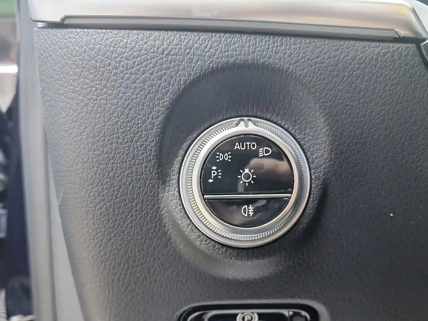 Mercedes-Benz C-Class 2023 C 260 L Sport фото 14