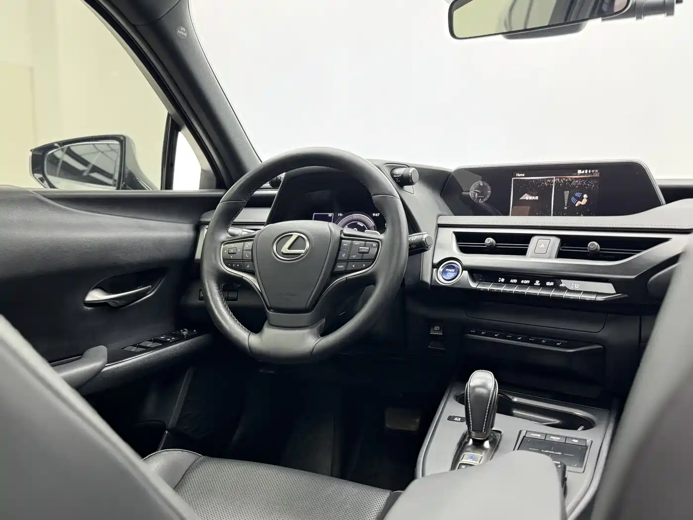 LEXUS UX NEW ENERGY