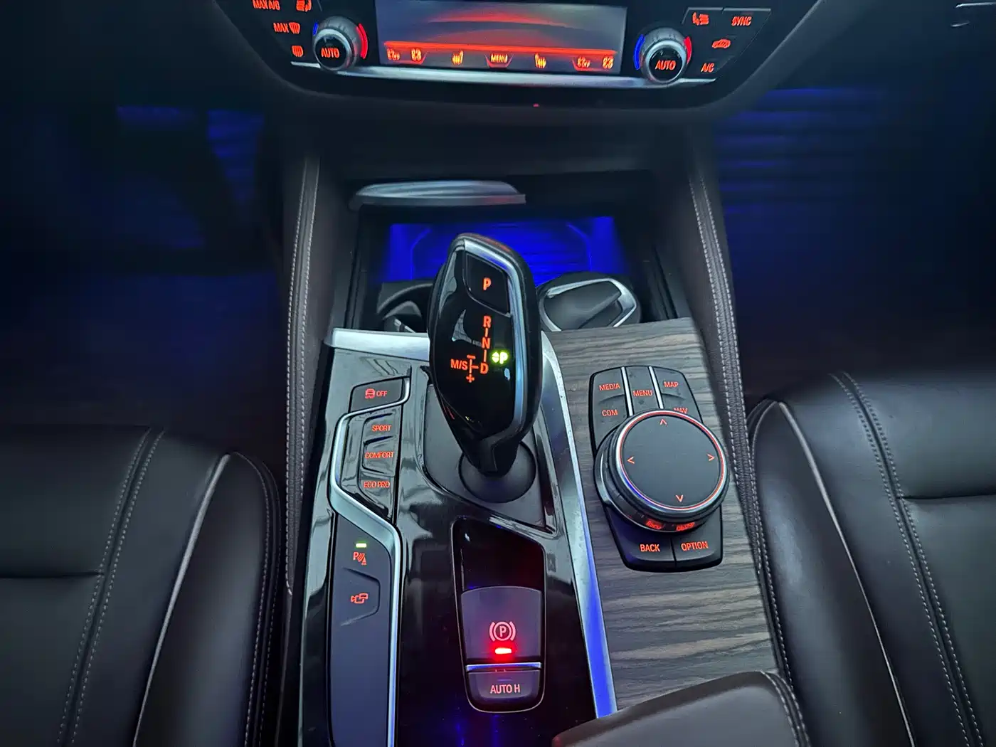 BMW 5 Series 2018 530Li Exclusive Luxury Package фото 27