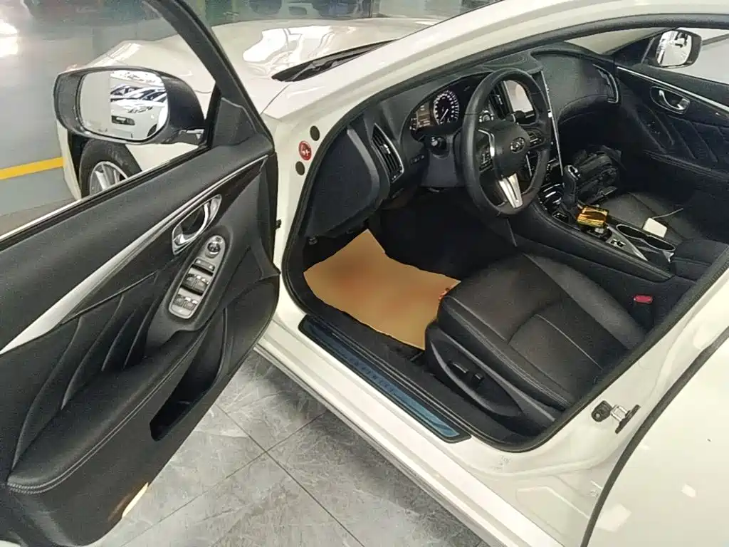 Infiniti Q50L 2020 2018 2.0T Comfort (China VI)