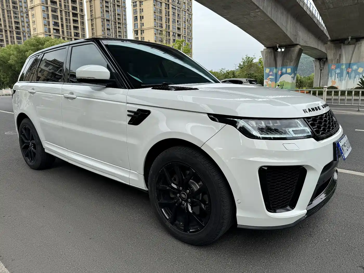 Land Rover Range Rover Sport 2014 3.0 SC V6 HSE фото 2