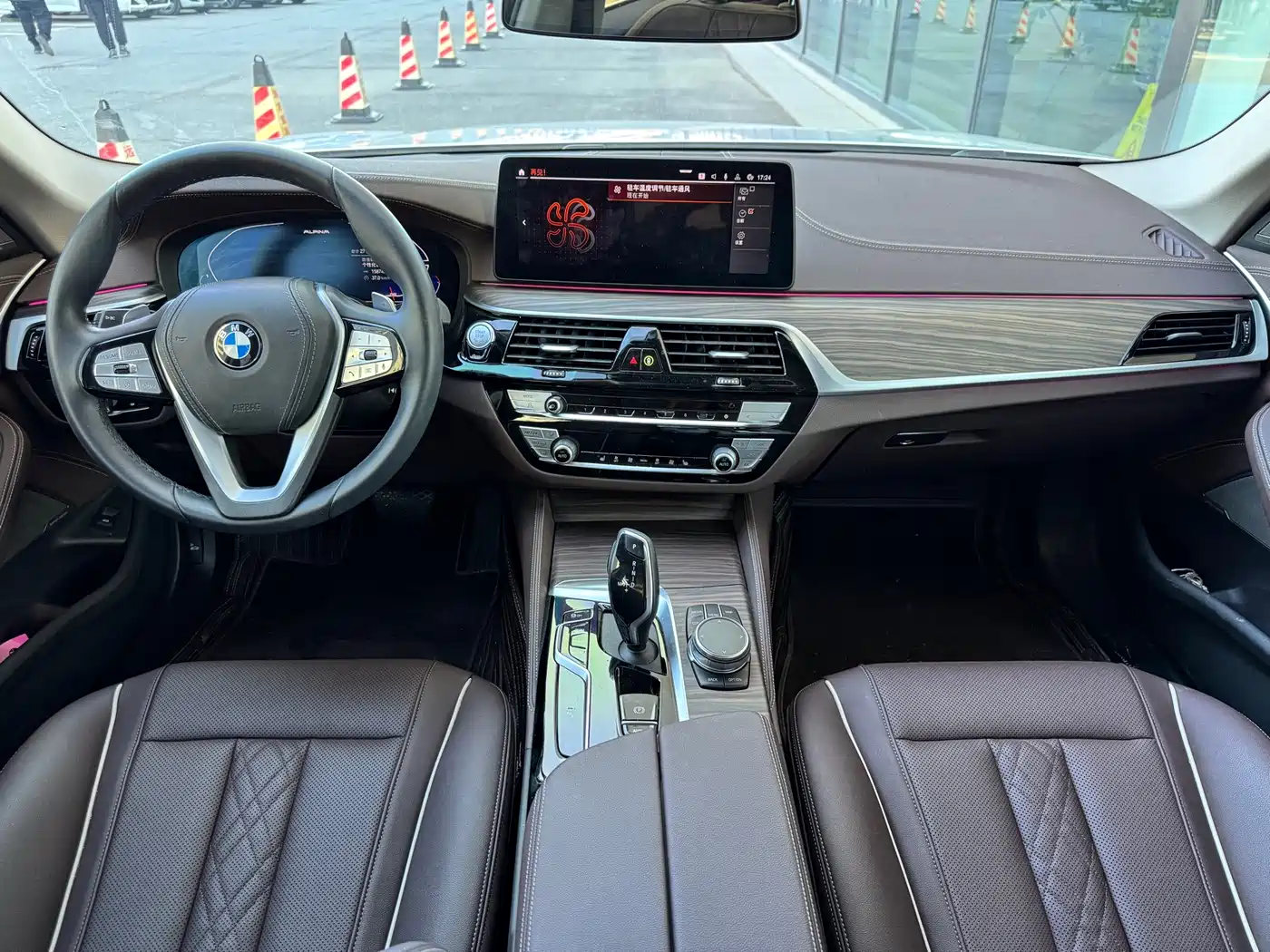 BMW 5 Series 2023 530Li Leading Luxury Package фото 11