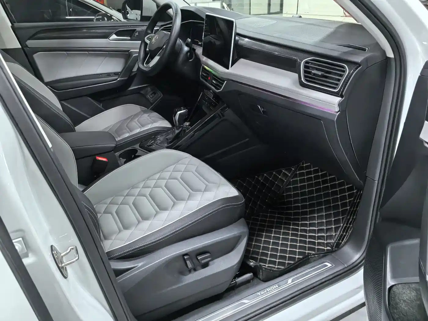 Volkswagen Tayron 2023 300TSI 2WD Luxury Plus Advanced Edition фото 12