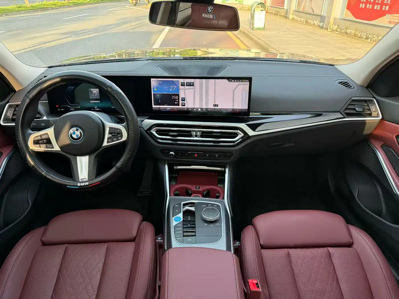 BMW i3 2024 eDrive 40 L Night Sport Package фото 5